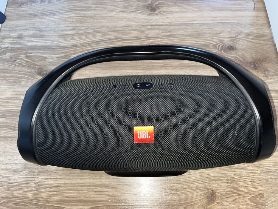 Продам колонка JBL оригинал