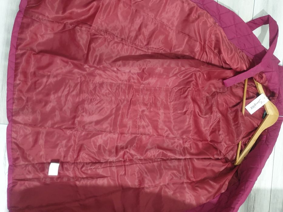 Geaca lunga noua cu eticheta cu cordon talie burgundy