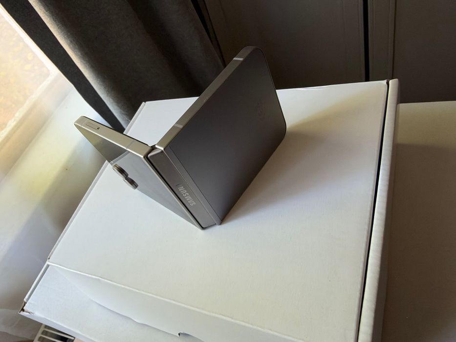 Samsung Z Flip 6