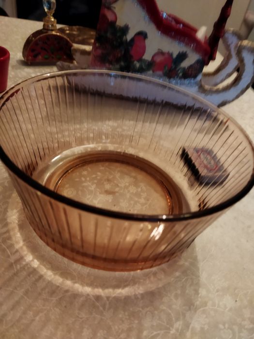 Посуда вазы, сервизы,