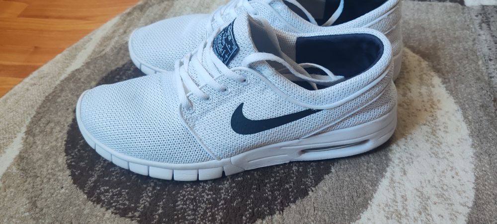Adidași Nike Stefan janoski