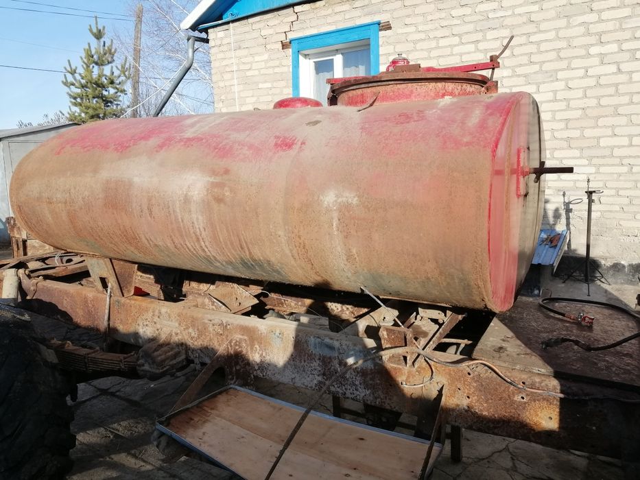 Ёмкость бочка 2 куб