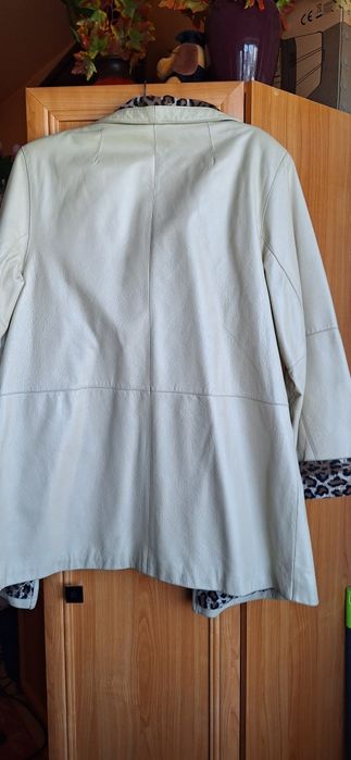 HAINA de damă din piele ecologica