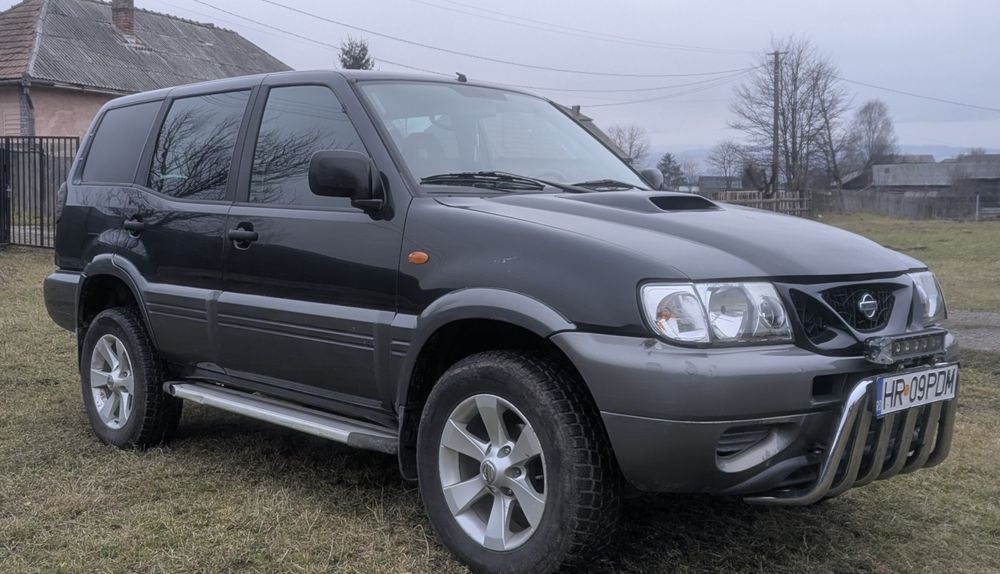 Nissan Terrano 2 Autoutilitară N1