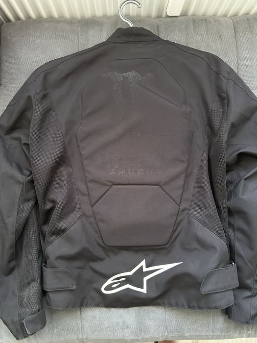 Продавам мото яке Alpinestars Monster Energy – размер L