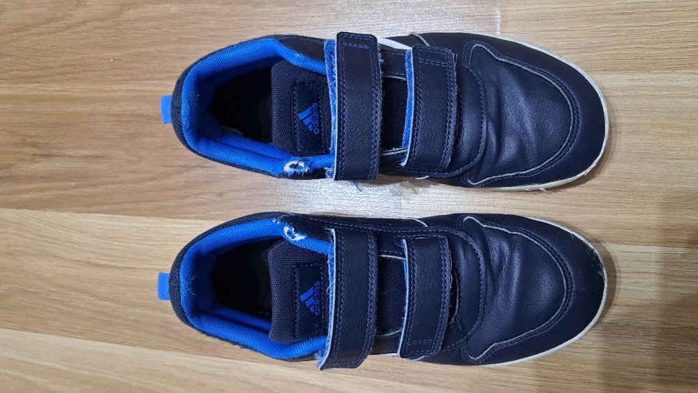 Маратонки Адидас