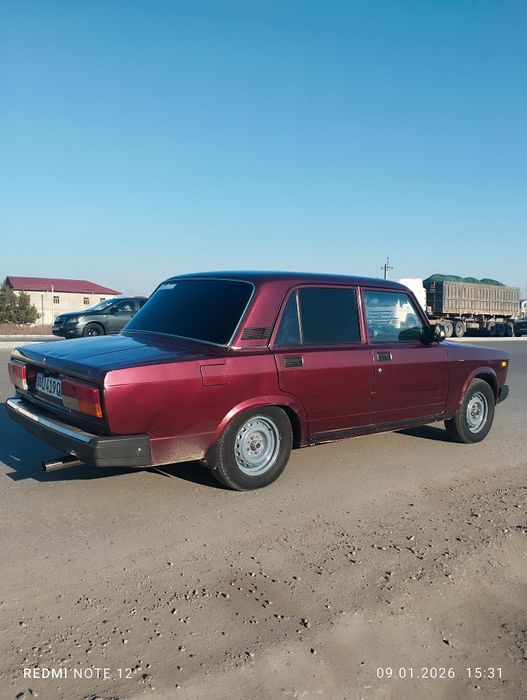 Vaz 2107 srochno sotiladi