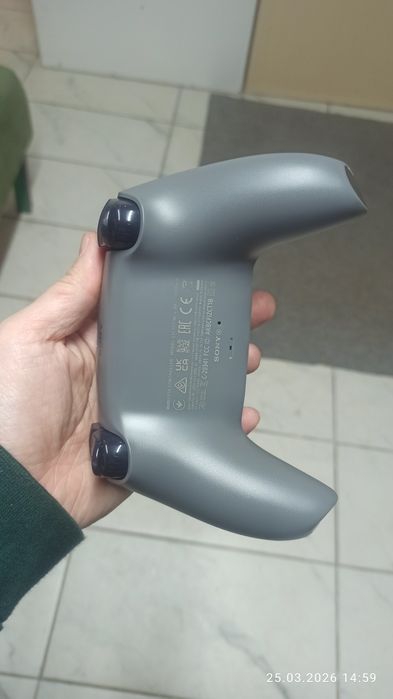 Продам джойстик для пс5 хороший оригинал