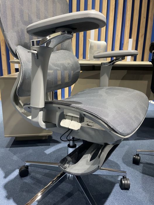 Офисные сеточные кресло модель Lucky Ted. Kreslo sotiladi