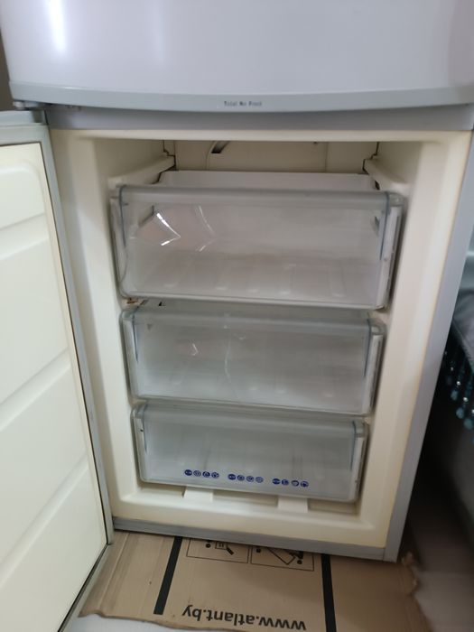 Холодильник whirlpool