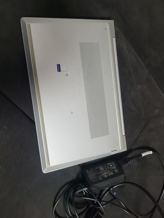 Hp probook 440 G8  procesor i7 gen 11 (1165G7)