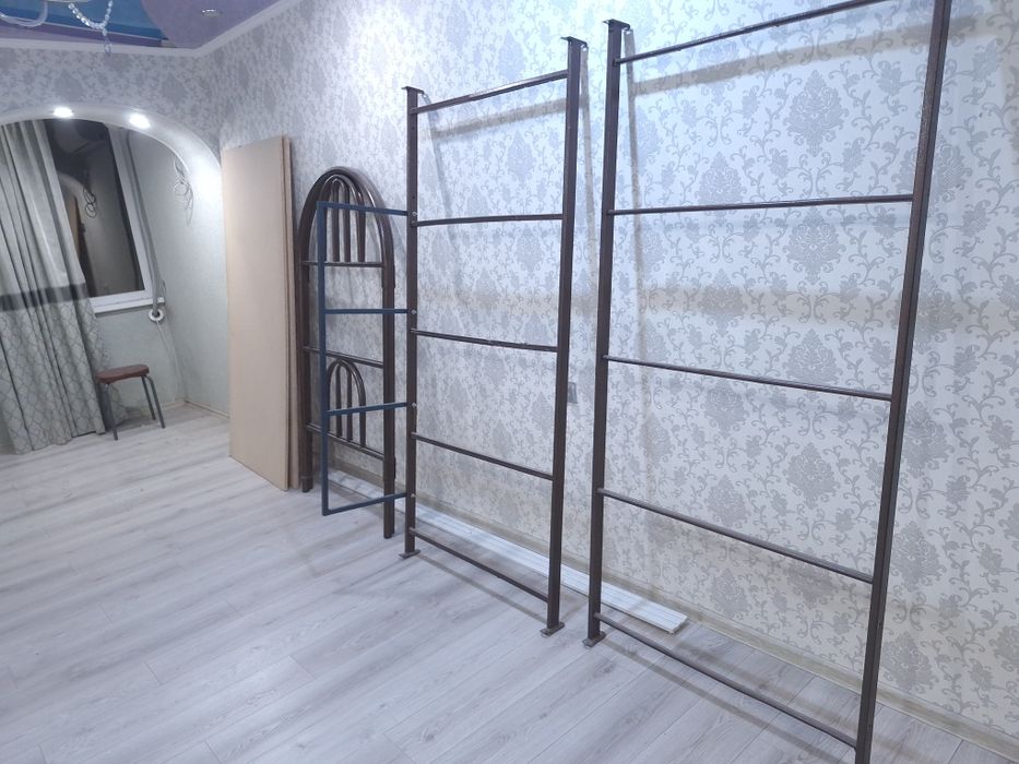 Двухъярусная кровать