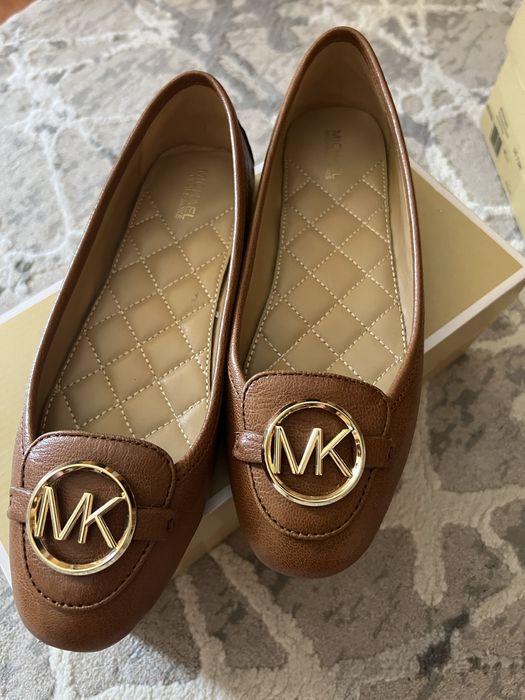 Vand Balerini Michael Kors noi nouți