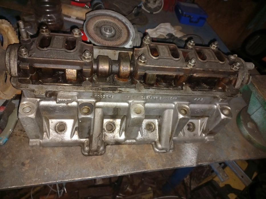 Продам головку от ваз 14
