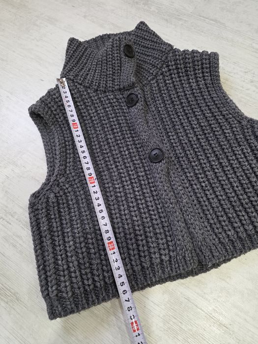 Кожени къси панталони и елек едра плетка Хс-С