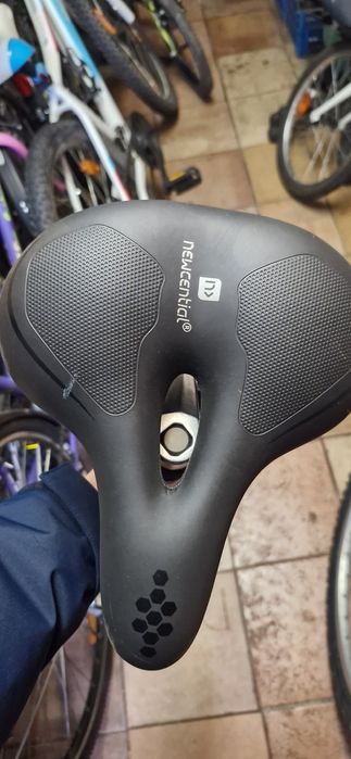 Scaun nou cu țeavă telescopicaă