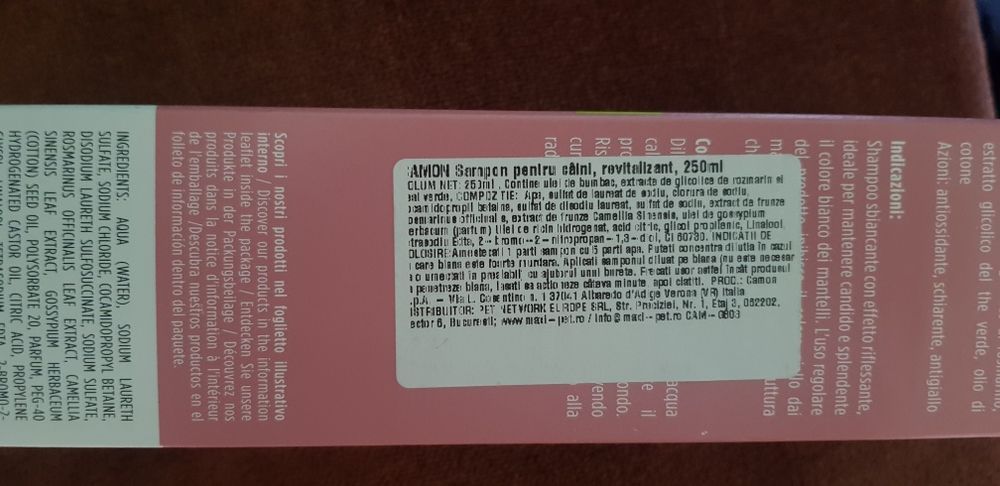 Șampon profesional pentru câini cu par alb