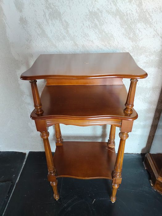Masita decorativa sau de depozitare lemn masiv !