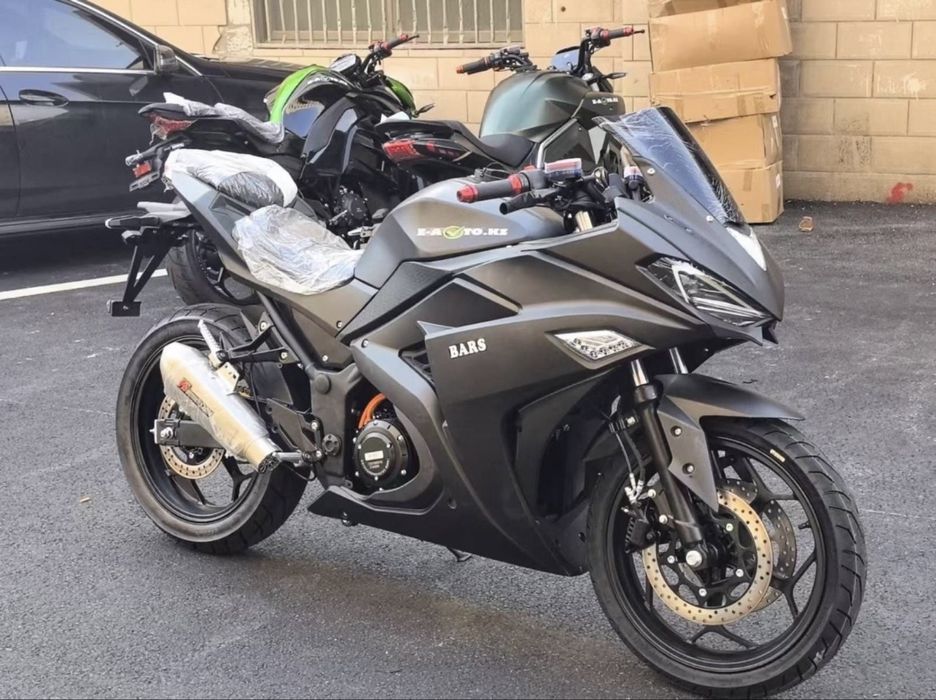 Yamaha R3 электромотоцикл