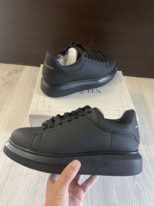 Alexander McQUEEN
