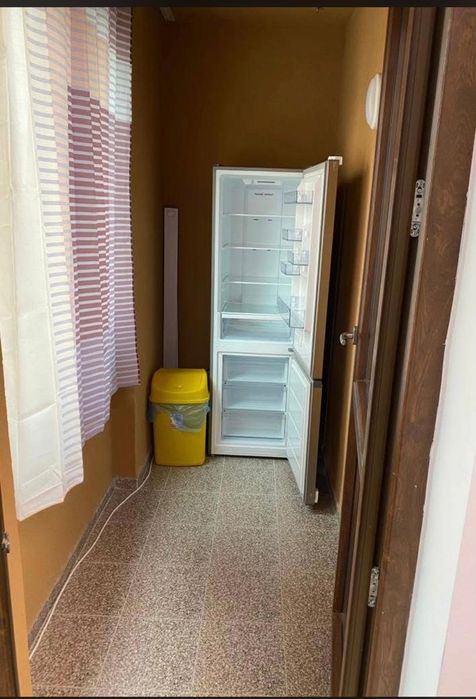 Proprietar închiriez apartament 3 camere zona apusului militari