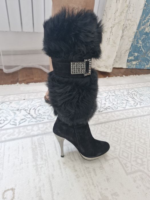 Зимний обувь новый.