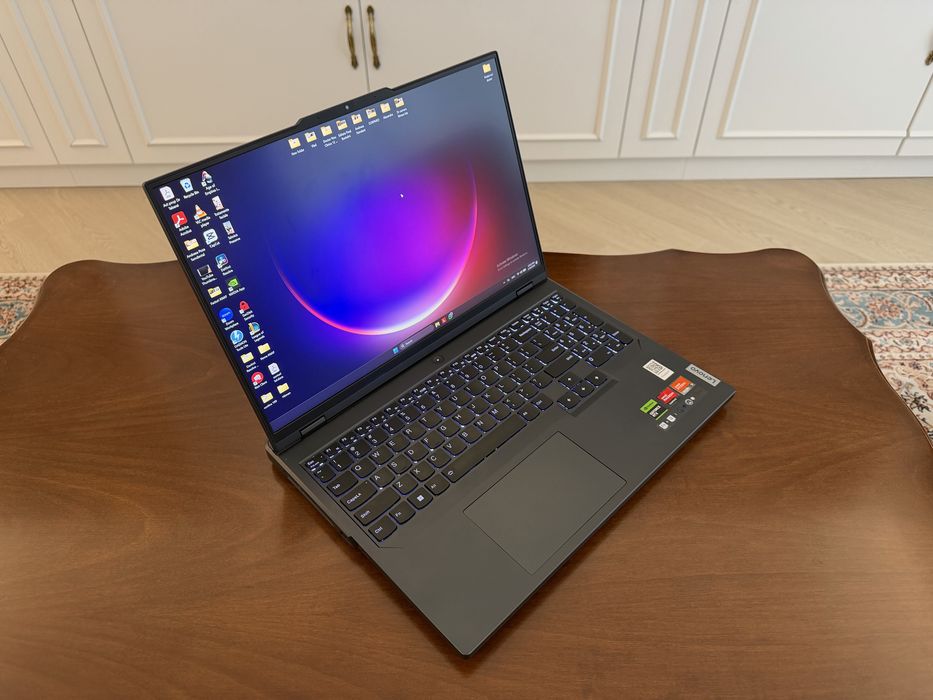 Legion PRO 16 // AMD Ryzen 7 7745HX - RTX 4070 8GB 140W - 32GB RAM*