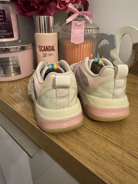 Vand pantofi copii Zara 24 ca noi