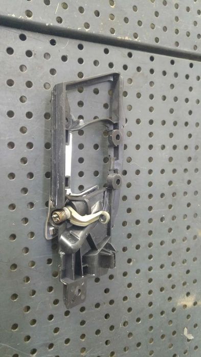 Maner interior stanga spate vw polo 9n 6q0839173a