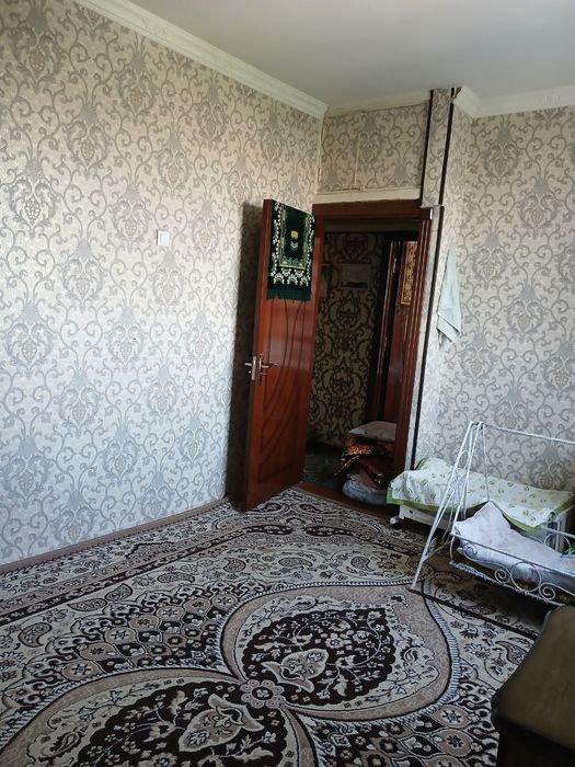 3 xonali kvartira sotiladi