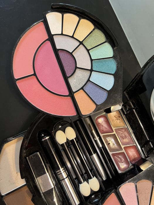 Гримове комплект