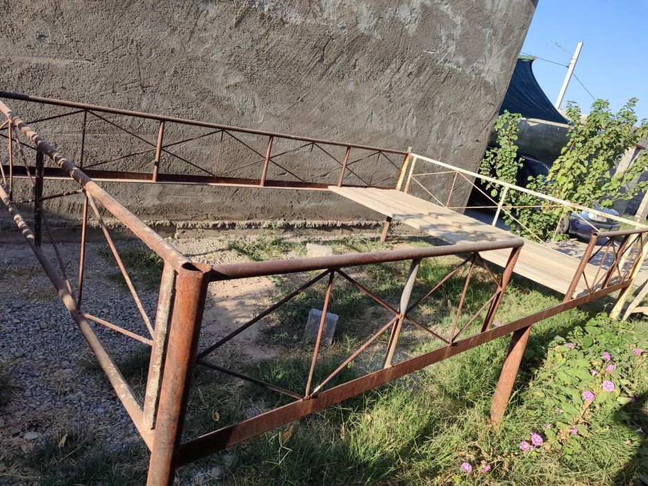 Летний тапчан сатылады.