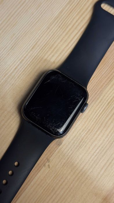 Apple Watch Series 6, Aluminiu, Space Grey, Uzat