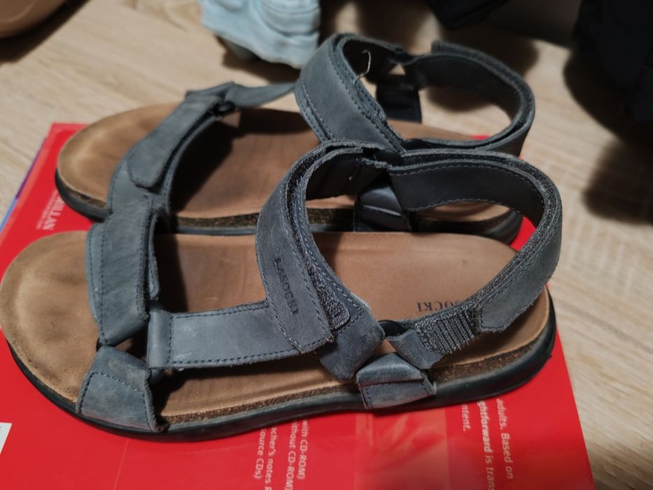 Детски кожени сандали