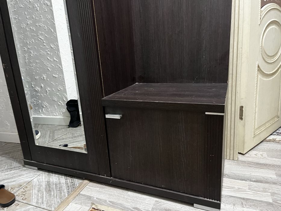 Шкаф для прихожней