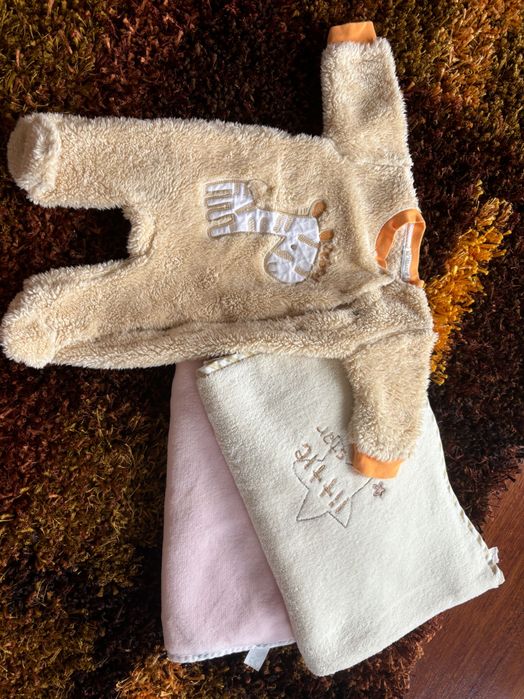 Cadou 2 paturici pentru Combinezon toamna 3-6 luni