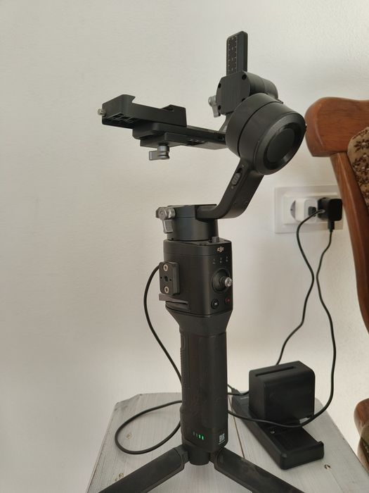 Vând gimbal DJI Ronin SC