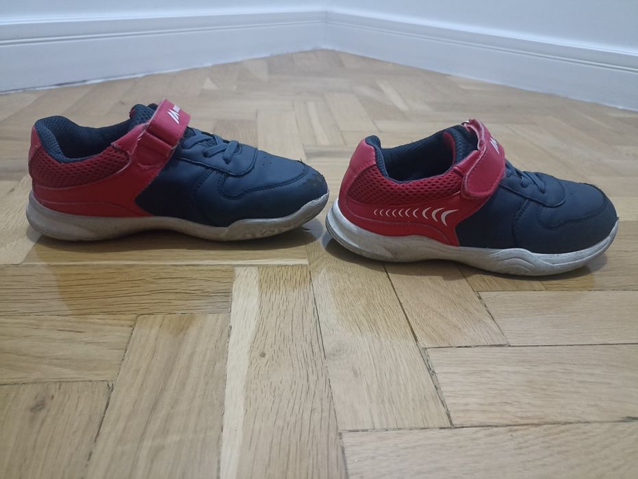 Adidasi Martes ptr baieti, marimea 33