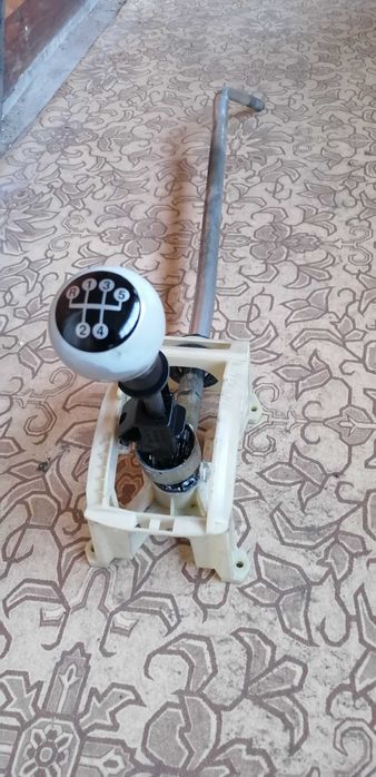 скоростен лост и резервоар за OPEL Astra H