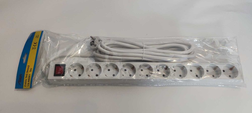 Promotie! Prelungitor electric 10 posturi (10 cai) cu intrerupator, lungime: 3, 5, 10 metri. Calitate!