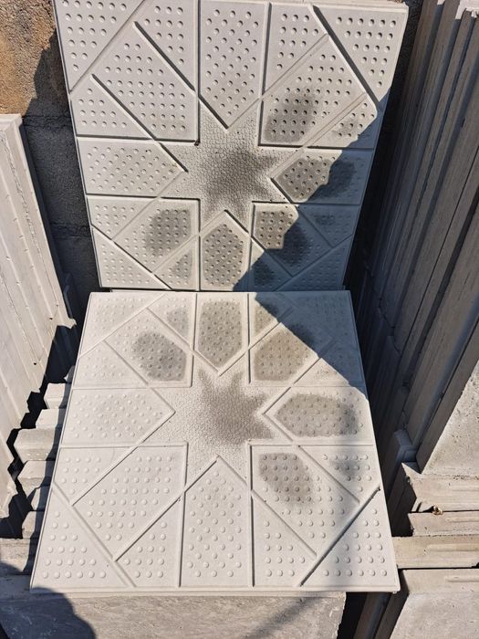 Брусчатка, тротуарная плитка поребрик.