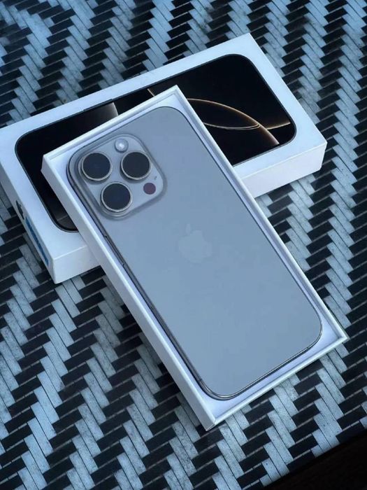 Продаётся Iphone 16 pro