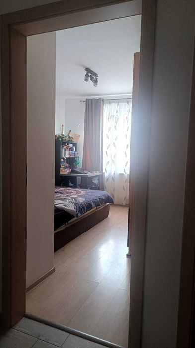 Apartament spațios și luminos de vanzare