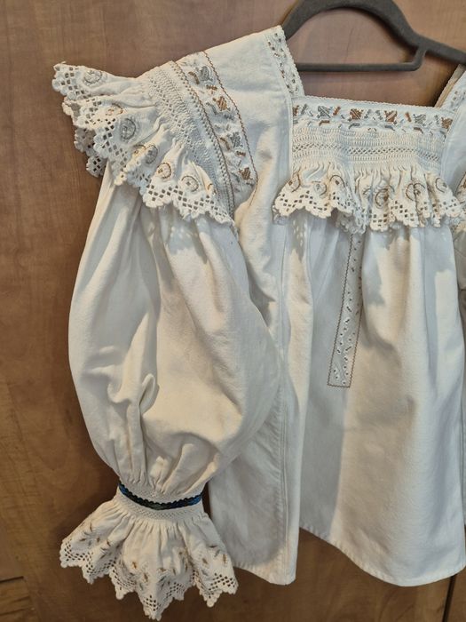 Costum popular traditional din Maramures