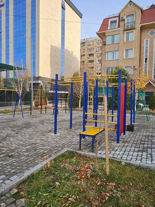 Квартира Габус в центре города с собственным лесопарком.