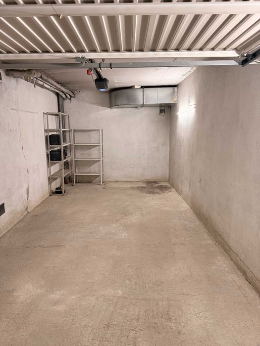 Дава се под наем Гараж / Паркомясто в София, Младост 4 - 20 кв.м за 149.43 € - Снимка #2