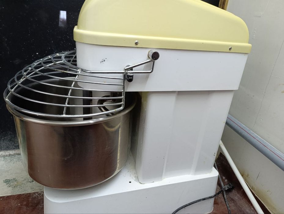 Тестомешалка на 25 литров