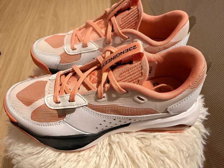 Маратонки Nike Jordan AIR 200E