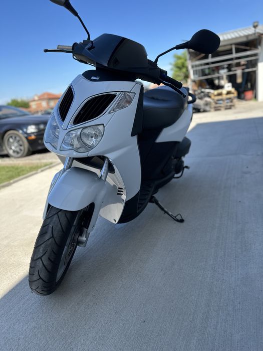 Aprilia Sportcity 250