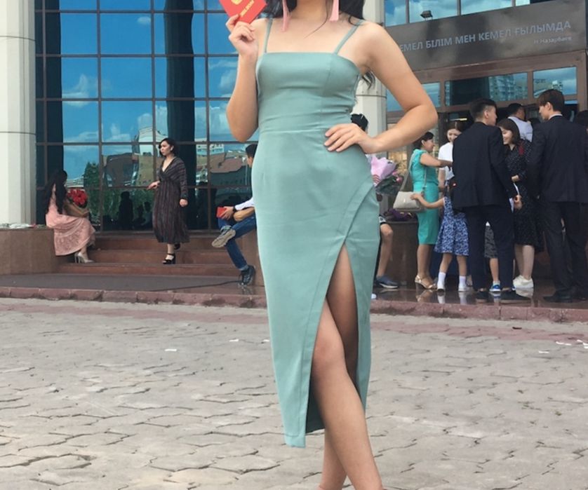 Продам платье Lichi